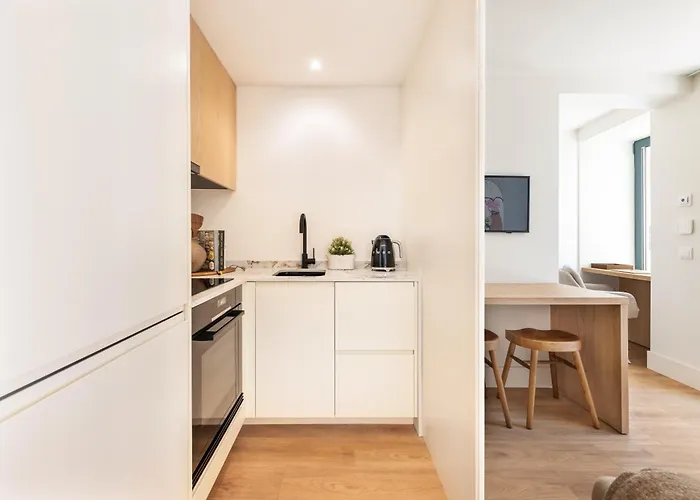 Апартаменты Blq Charneco 1bdr In By Lovelystay Боликейме