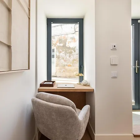 Blq Charneco 1bdr In By Lovelystay * Boliqueime